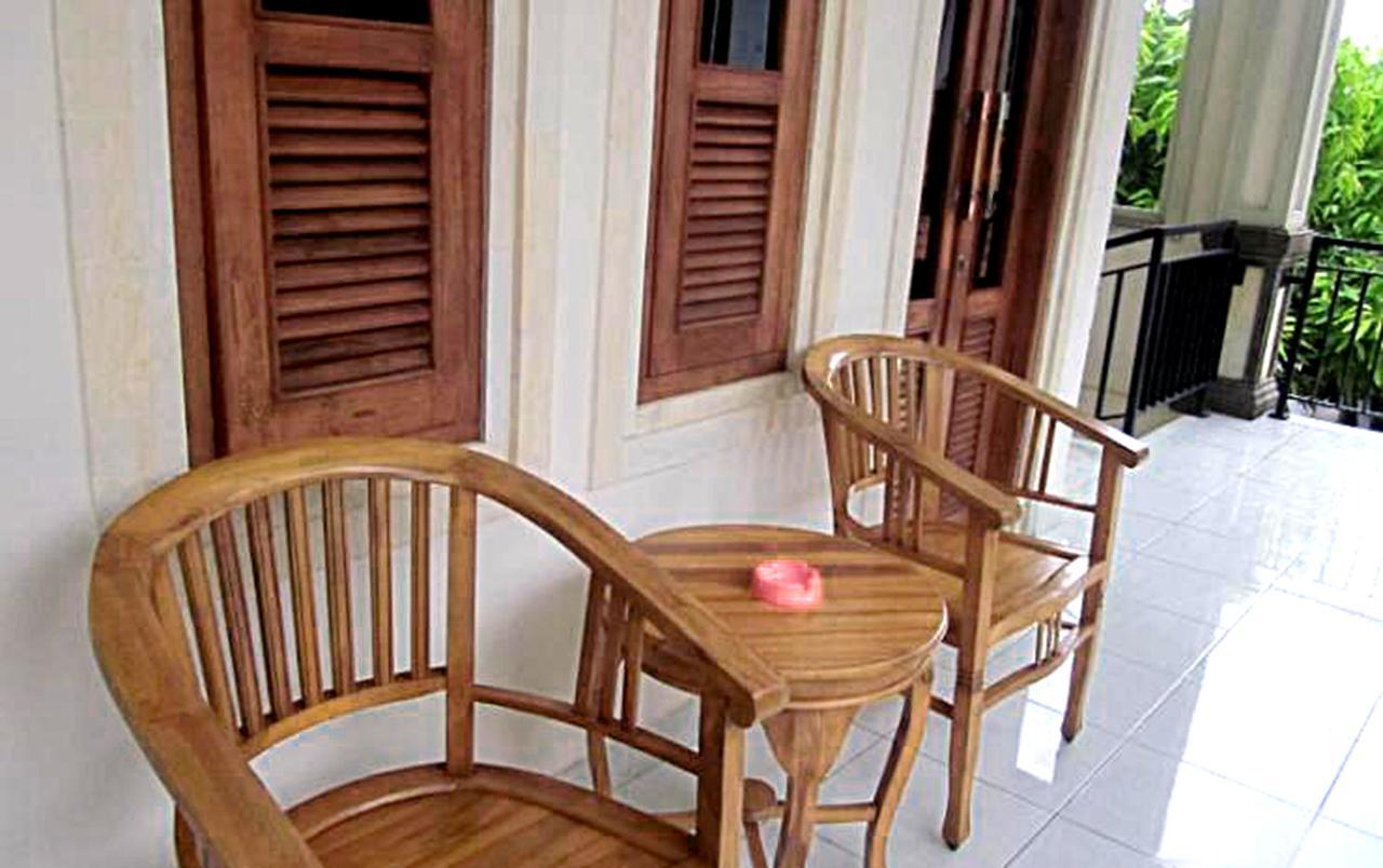 Budget Door Legian Inn Kuta  Ngoại thất bức ảnh