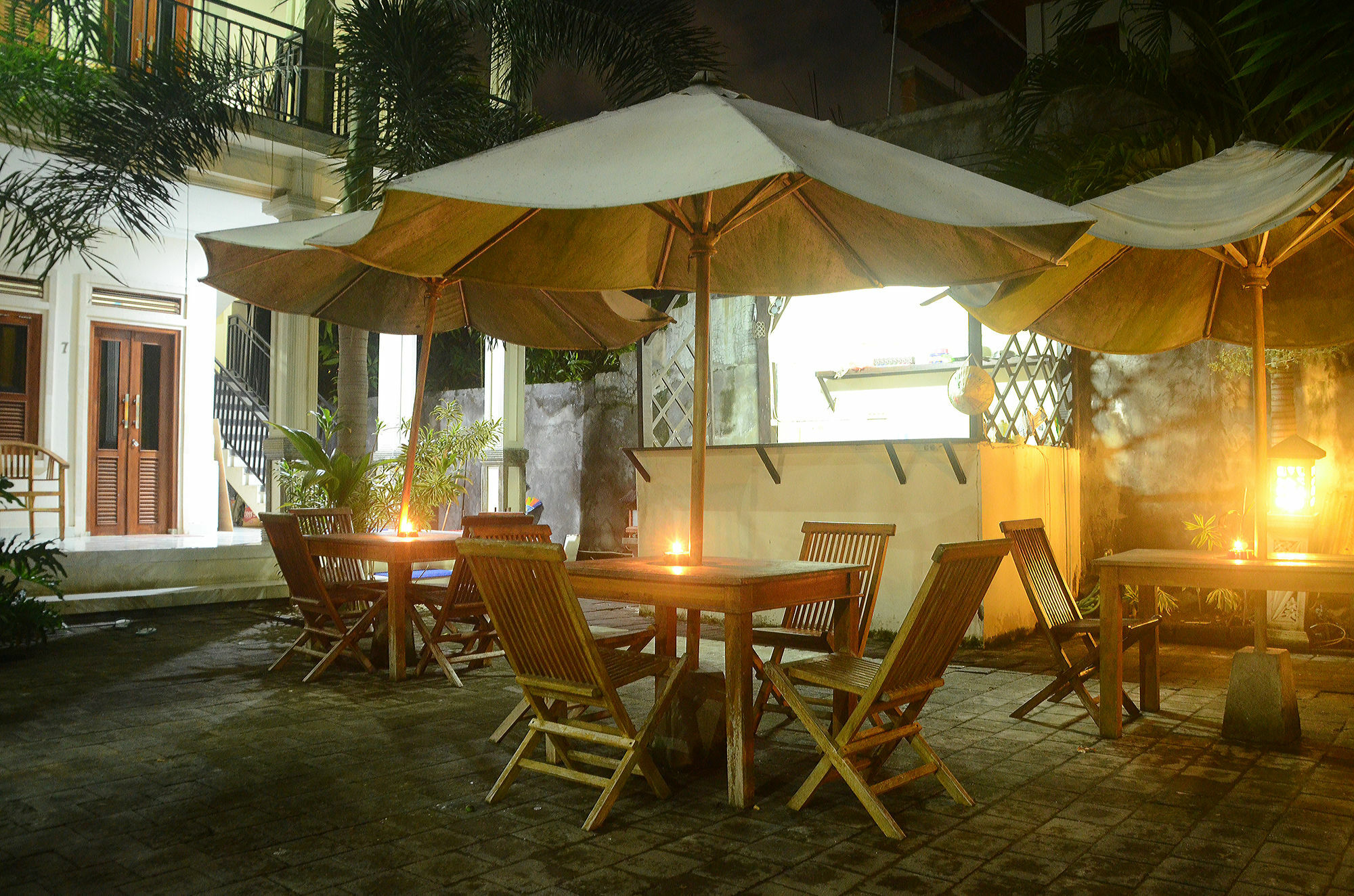 Budget Door Legian Inn Kuta  Ngoại thất bức ảnh